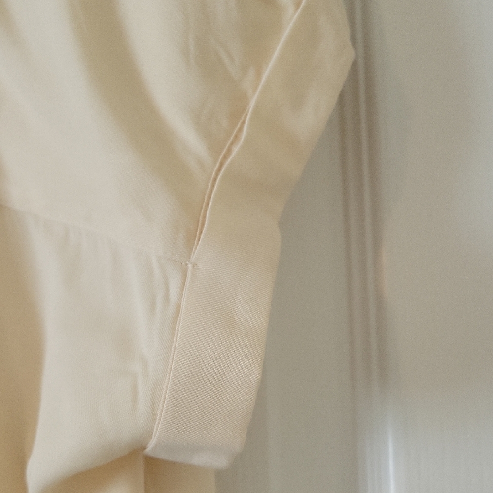 Rose & Olive Women's Cream Button-Up Top- L - Picture 3 of 7